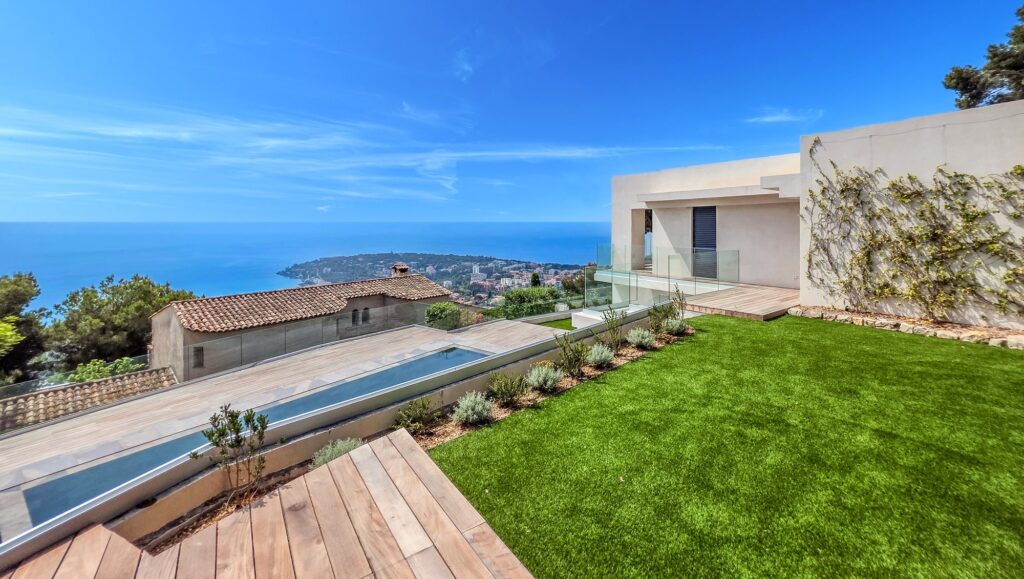 Villa Roquebrune-Cap-Martin 200m² Open sea view, quiet area , Close to Monaco ISM Property