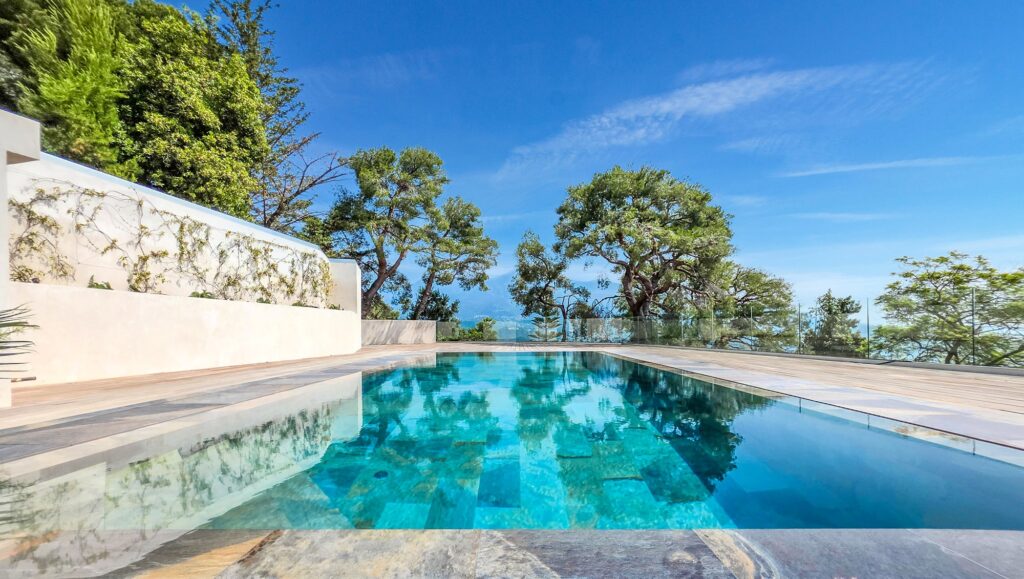 Villa Roquebrune-Cap-Martin 200m² Open sea view, quiet area , Close to Monaco ISM Property