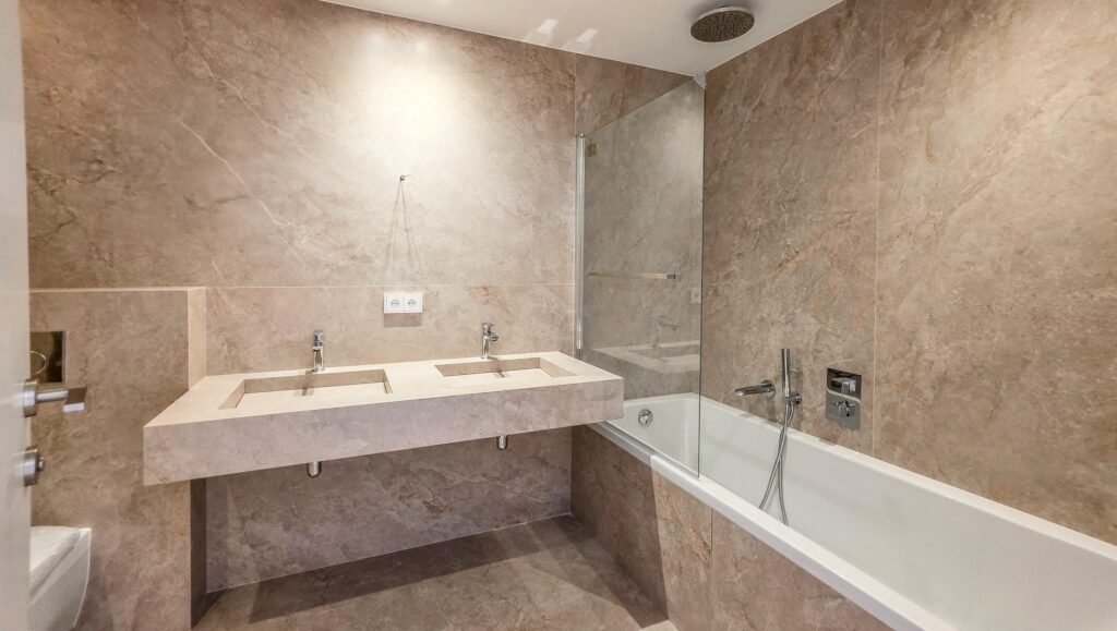 Villa Roquebrune-Cap-Martin 200m² Open sea view, quiet area , Close to Monaco ISM Property