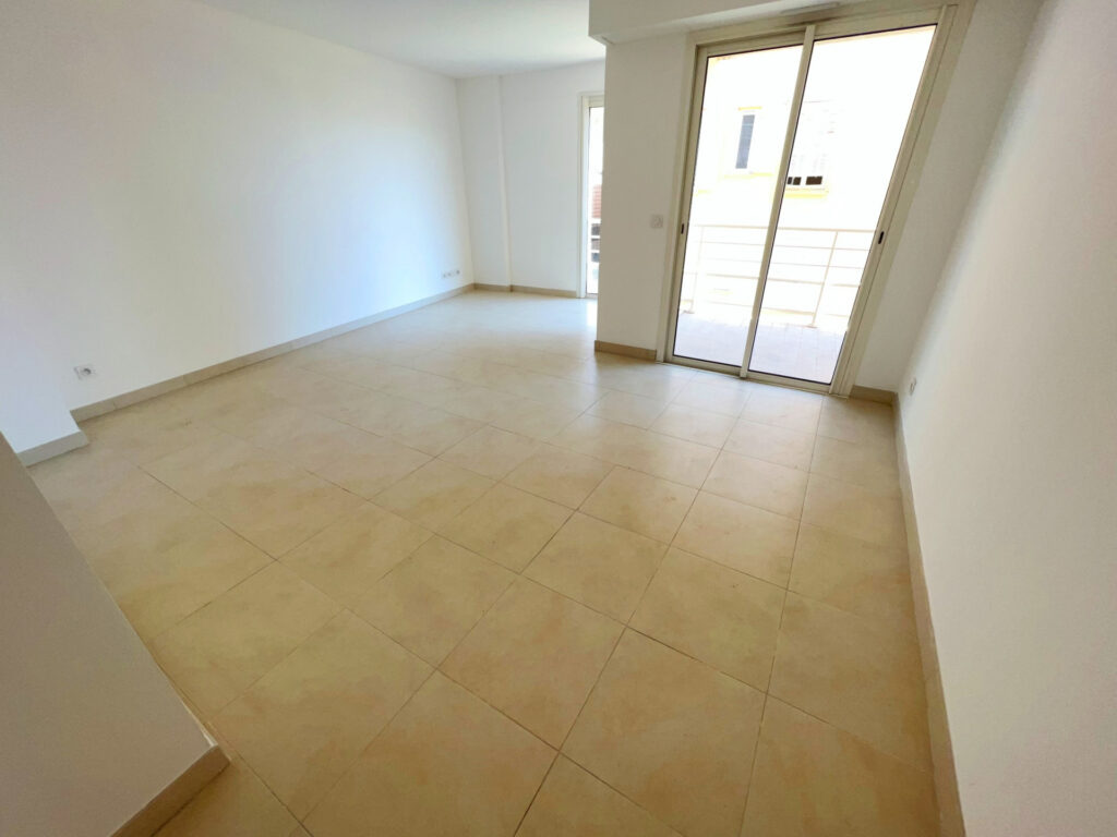 Apartment Beausoleil 76m² Border Monaco,Quiet area ISM Property