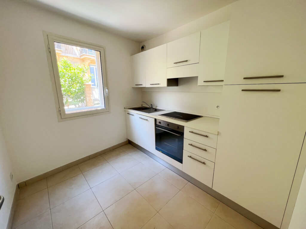 Apartment Beausoleil 76m² Border Monaco,Quiet area ISM Property