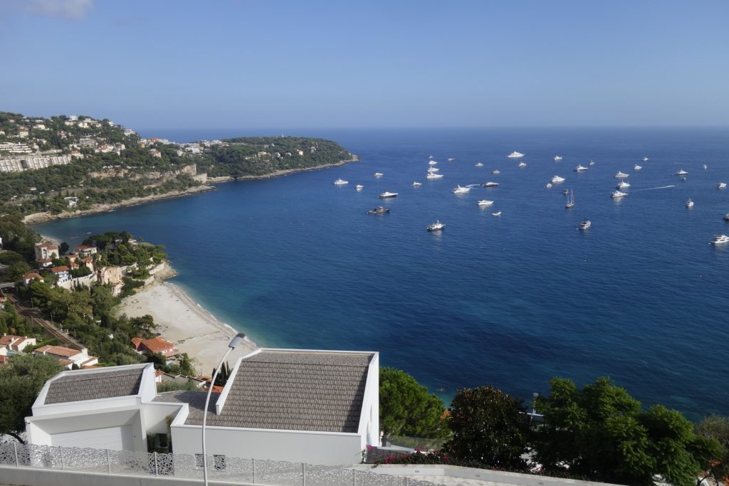 Villa Roquebrune-Cap-Martin 340m² Near beaches,Golf Bleu, near Monaco ISM Property