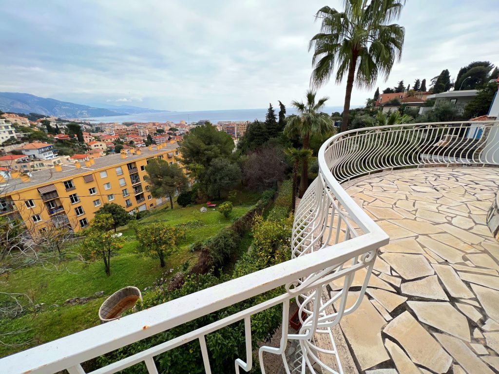 Villa Roquebrune-Cap-Martin 200m2 near Monaco near beaches, open sea view ISM Property