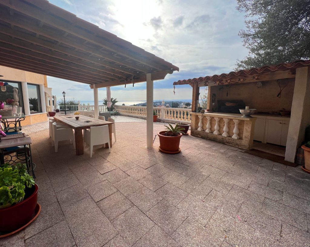 Villa Roquebrune-Cap-Martin 180m² open sea view, near beaches, near Monaco ISM Property