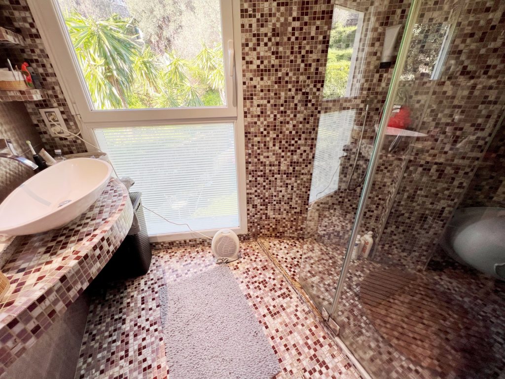Villa Roquebrune-Cap-Martin 100m² Open sea view, quiet area, near MONACO ISM Property