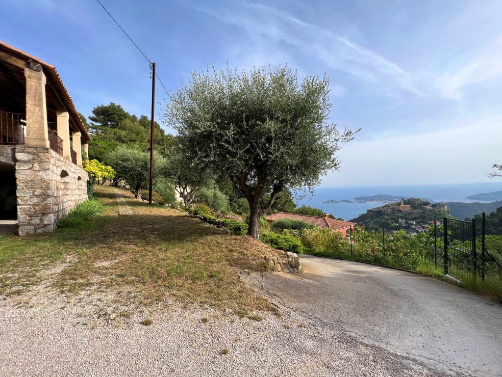 Villa Eze 190m² open sea view, near old town of Eze ISM Property