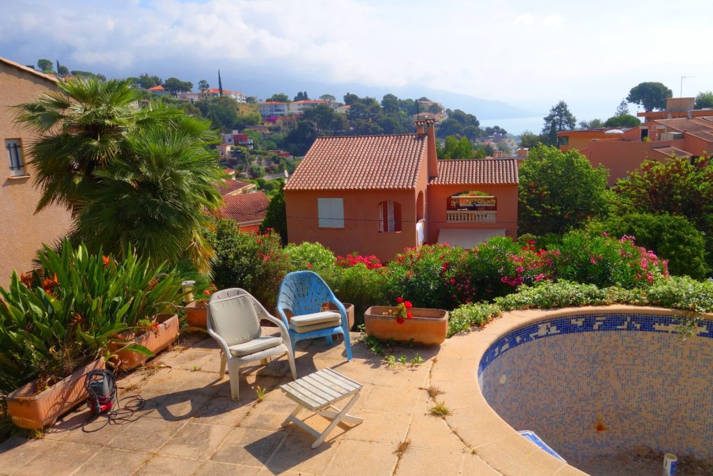 Villa Roquebrune-Cap-Martin 170m² Near MONACO, pool , garden ISM Property