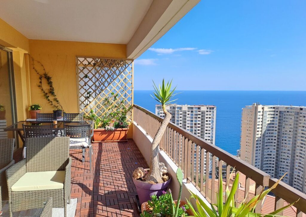 Walk distance to Monaco, sea view ISM Property