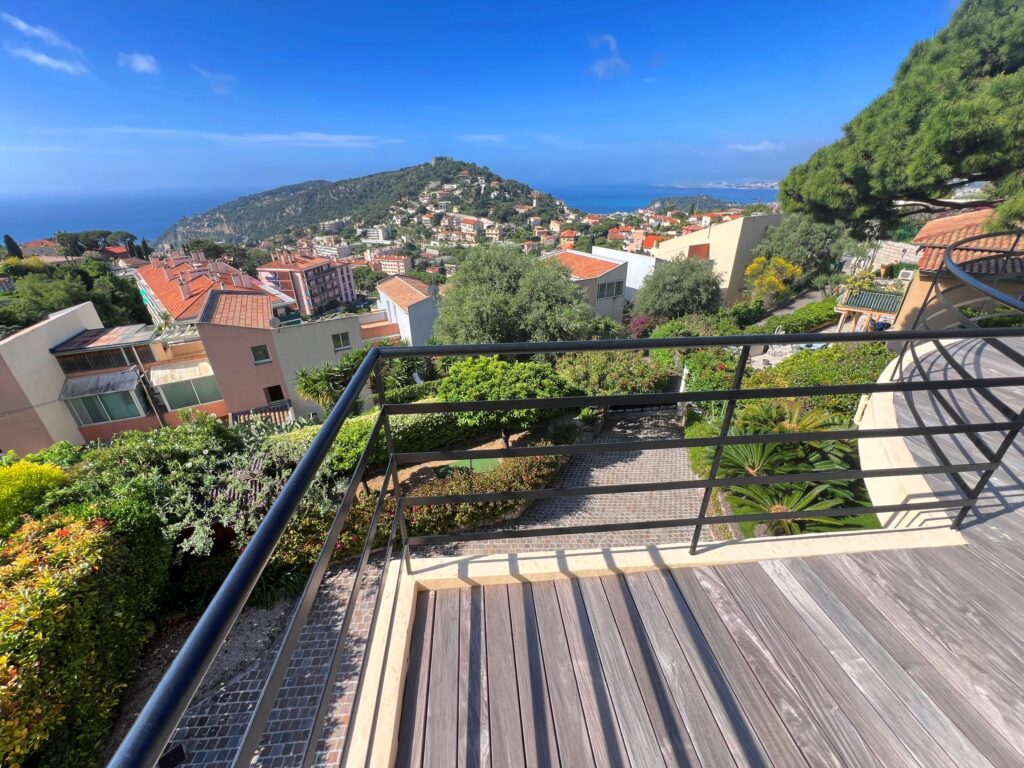 Roof level, sea view in Villefranche sur mer ISM Property