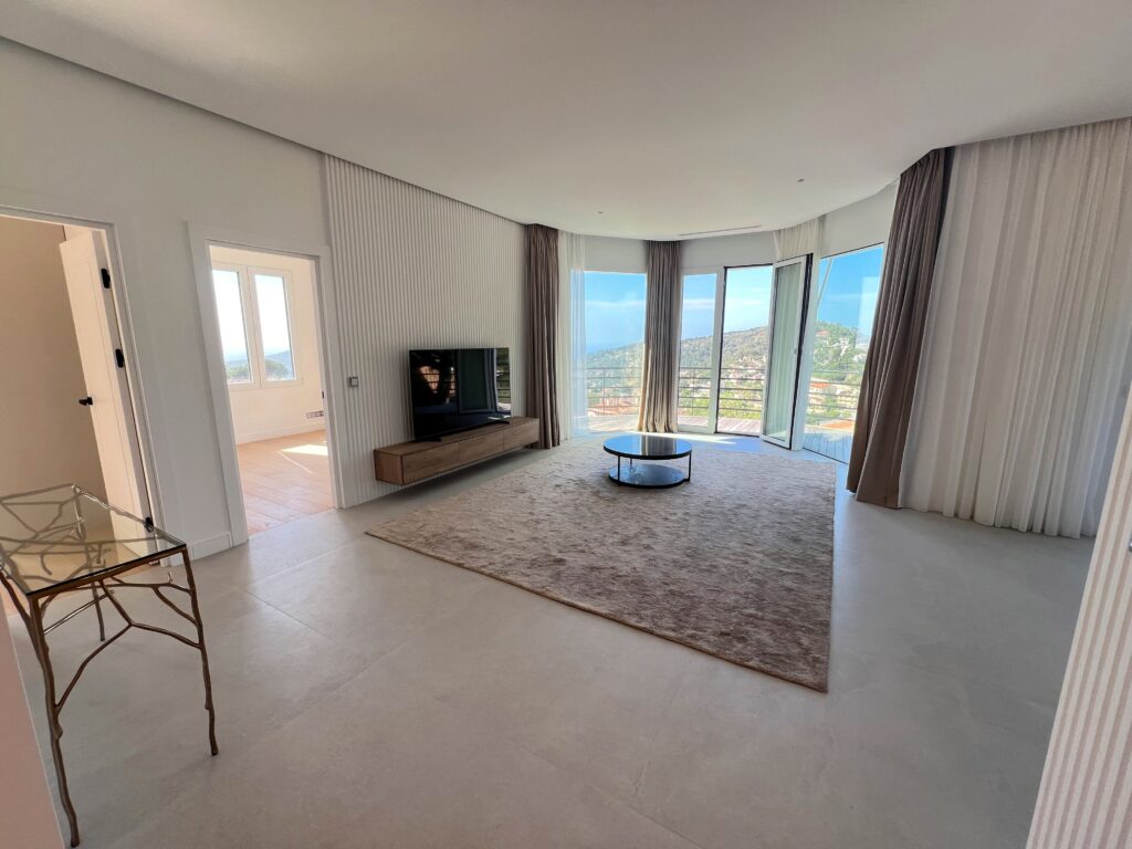 Roof level, sea view in Villefranche sur mer ISM Property