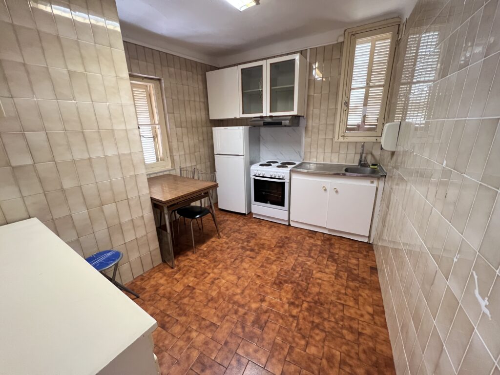 Limitrophe Monaco ISM Property