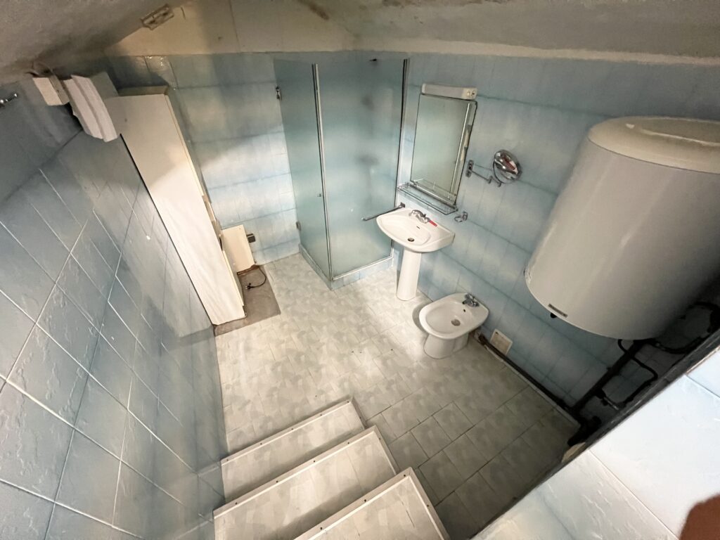 Limitrophe Monaco ISM Property