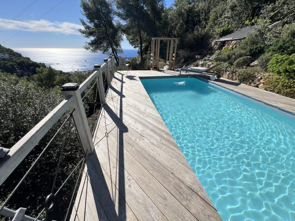 Sea view, near town , near Saint Jean Cap Ferrat ISM Property