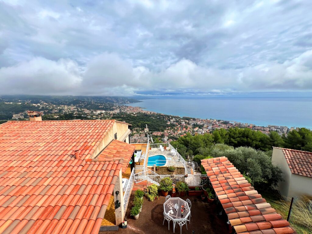 Vue mer panoramique , villa proche Monaco ISM Property