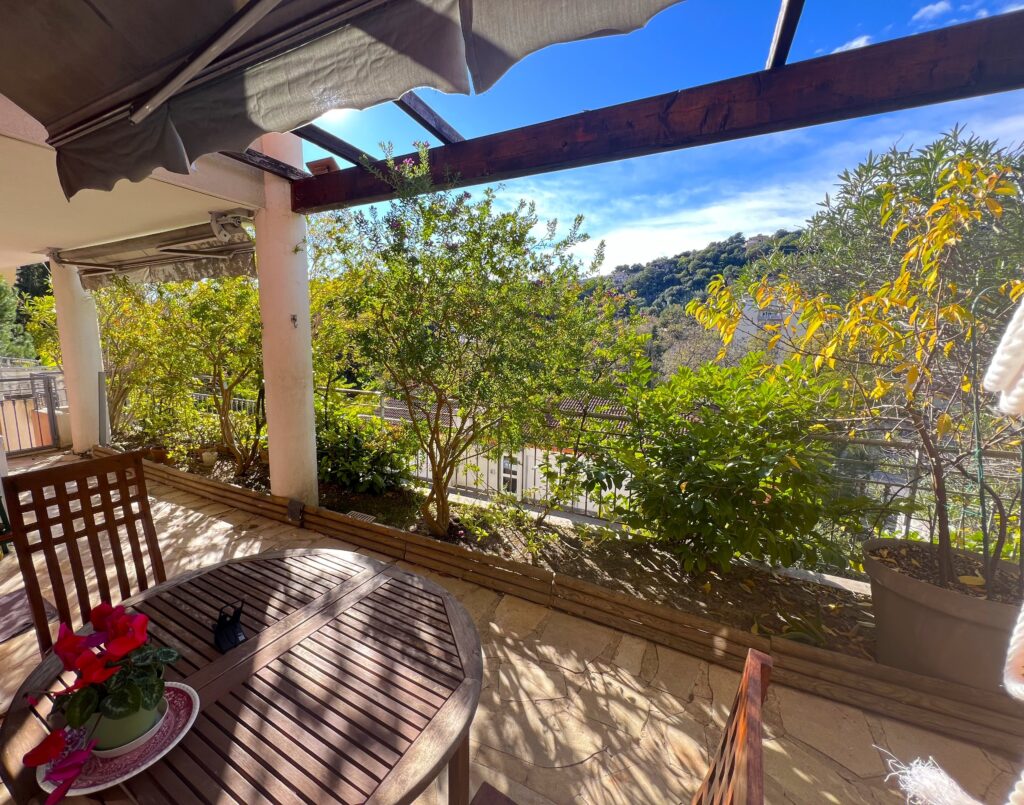 Au calme, terrasse/jardin ISM Property