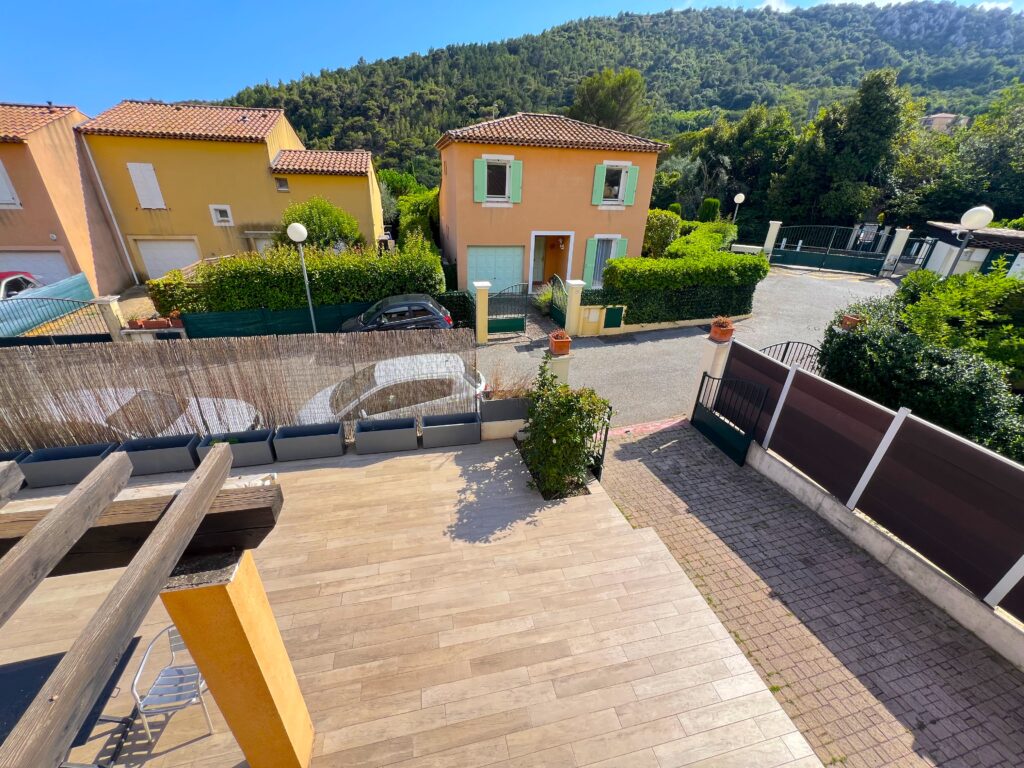 Proche de village d'Eze , proche de Monaco ISM Property