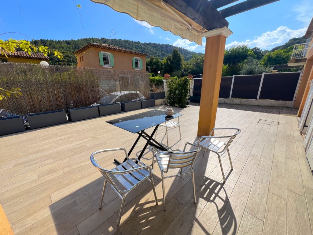 Proche de village d'Eze , proche de Monaco ISM Property
