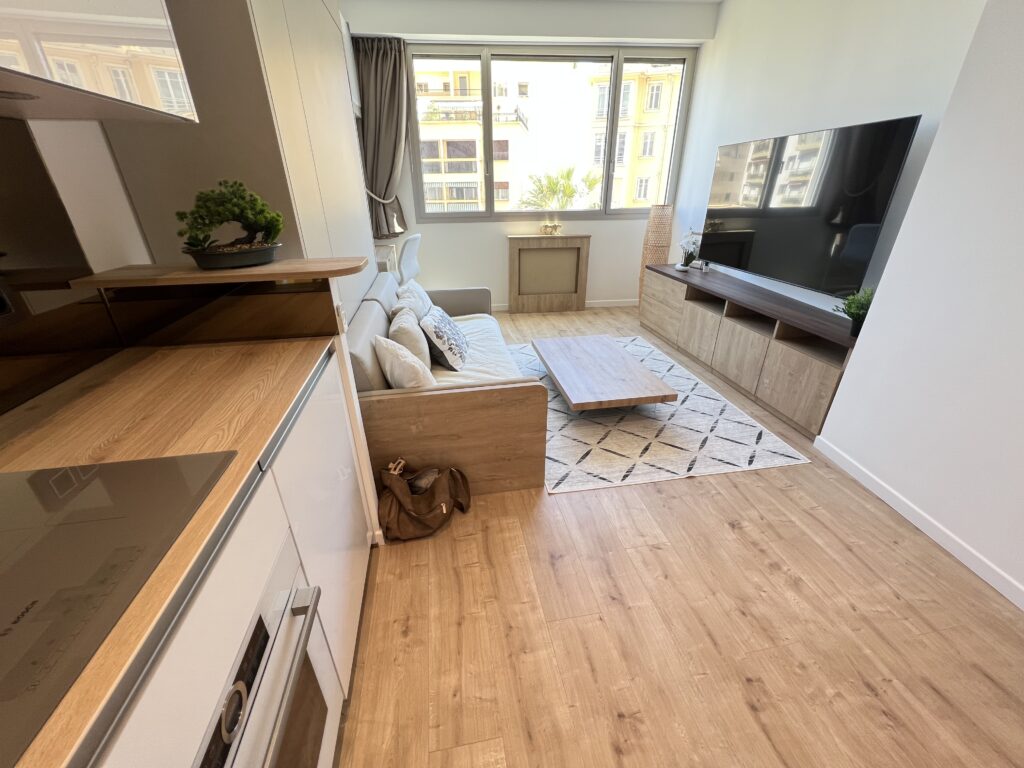Monaco - Sea View Studio Apartment – Château Périgord ISM Property