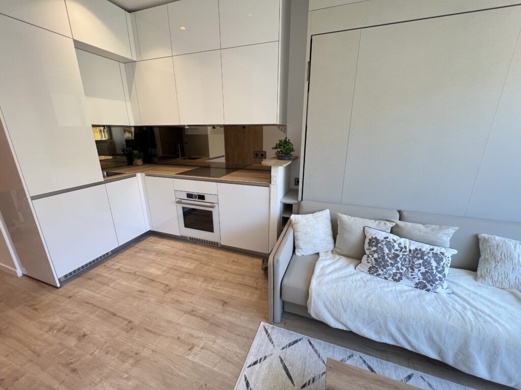 Monaco - Sea View Studio Apartment – Château Périgord ISM Property