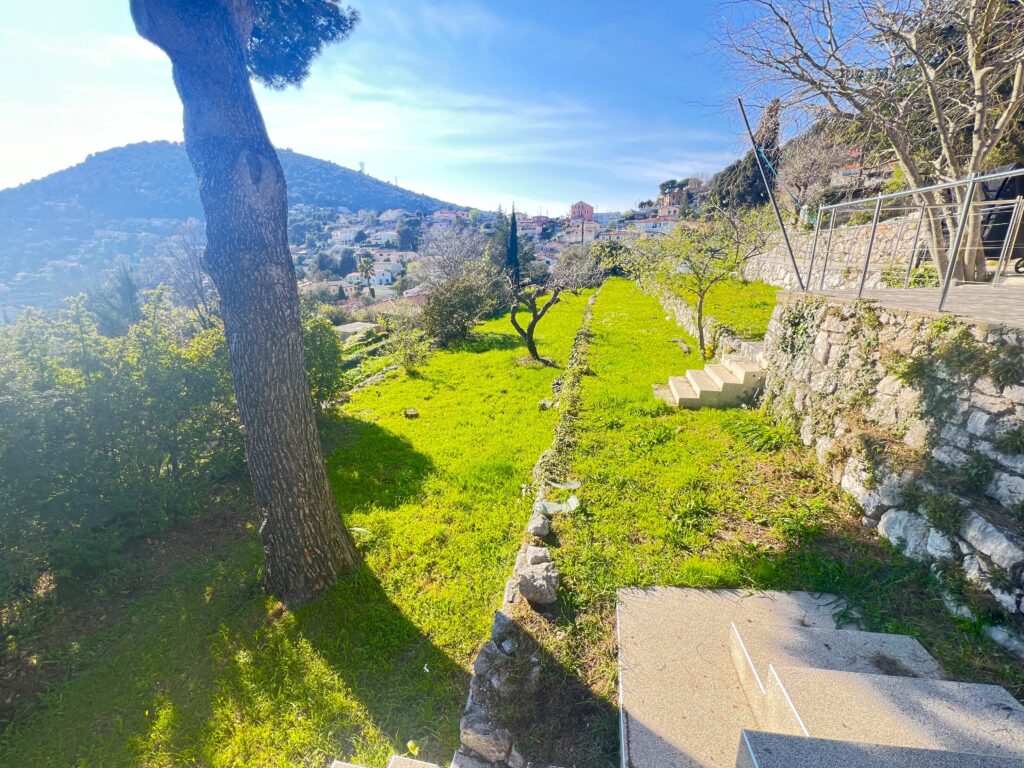 Sea View Villa with Large Plot in La Turbie - Development Opportunity ISM Property