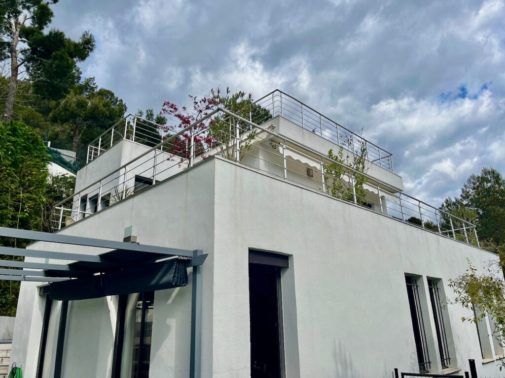 Proche de Monaco,proche de village de La Turbie, piscine , 120000m² terrain ISM Property
