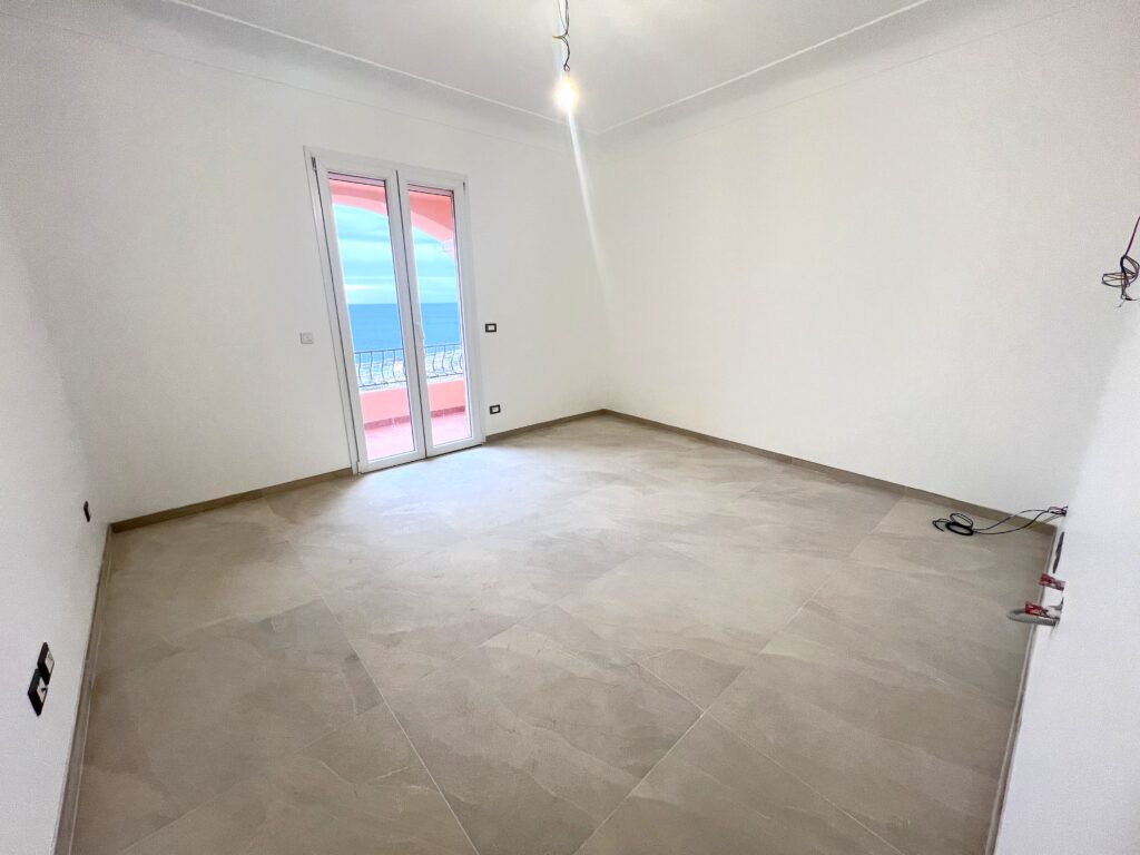 Sea View Apartment with Terrace – Beausoleil Border Monaco ISM Property