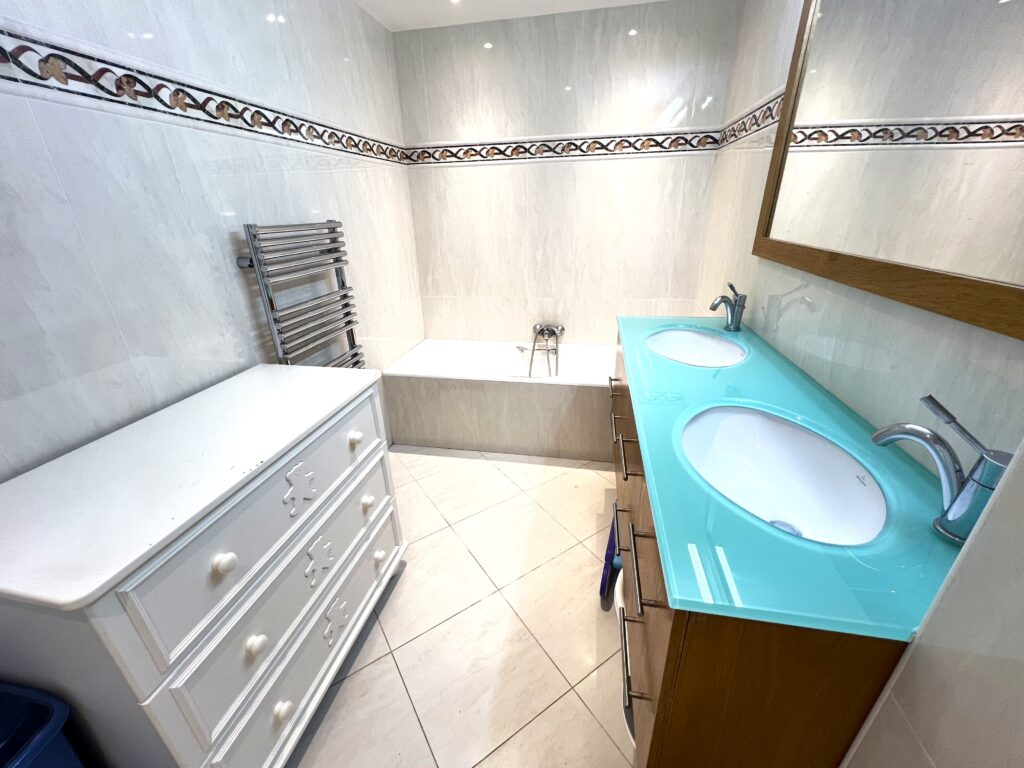 Apartment/Villa with Panoramic Sea Views and Land – For Sale in Èze Near Monaco ISM Property