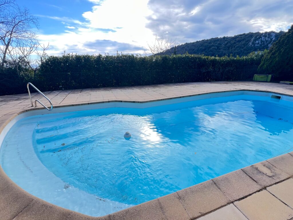 Apartment/Villa with Panoramic Sea Views and Land – For Sale in Èze Near Monaco ISM Property