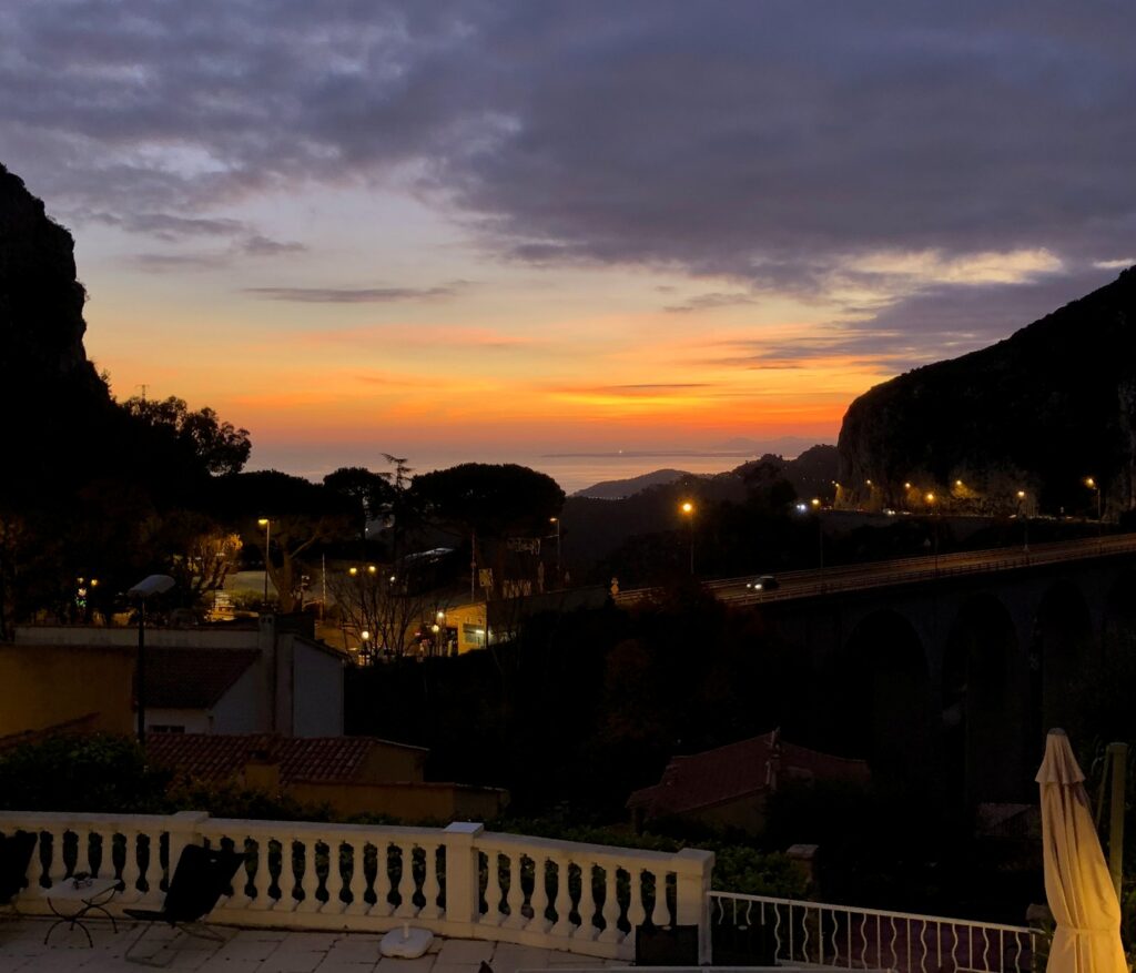 Near old town, sea view, garden/terrasse ISM Property