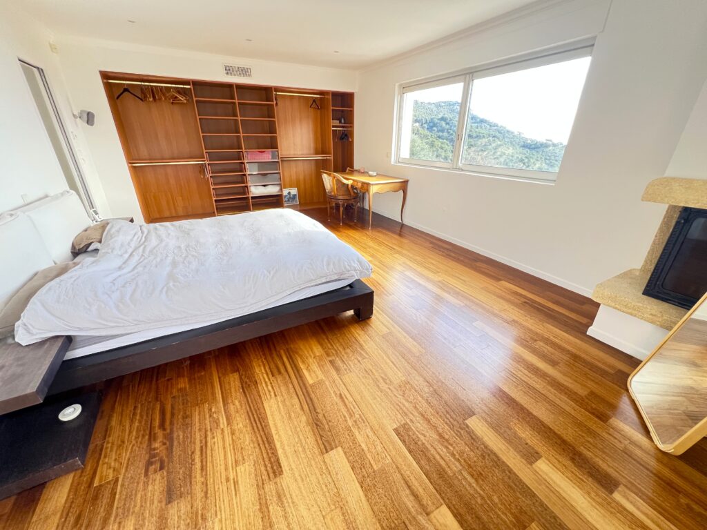 Apartment/Villa with Panoramic Sea Views and Land – For Sale in Èze Near Monaco ISM Property