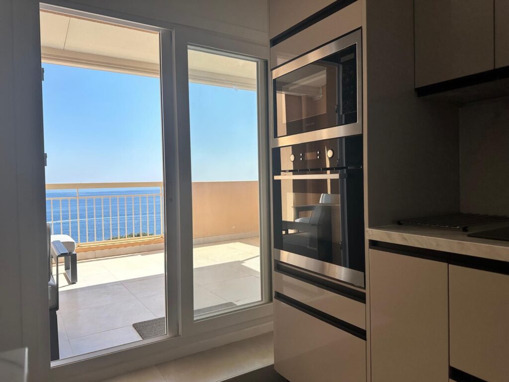 Open sea view, quiet area , near beach 