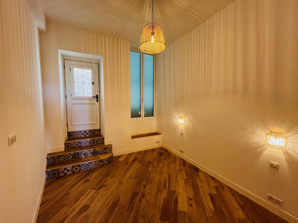 Near beaches, town centre ISM Property