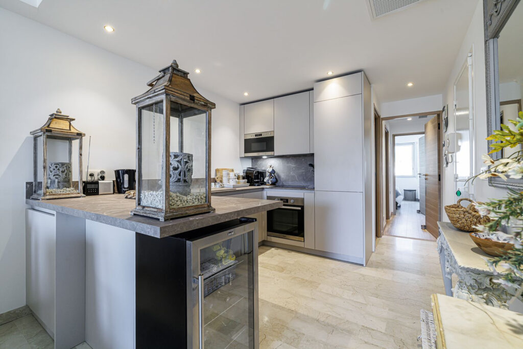 In the centre of the town , pool , terrace , near BEACHES ISM Property