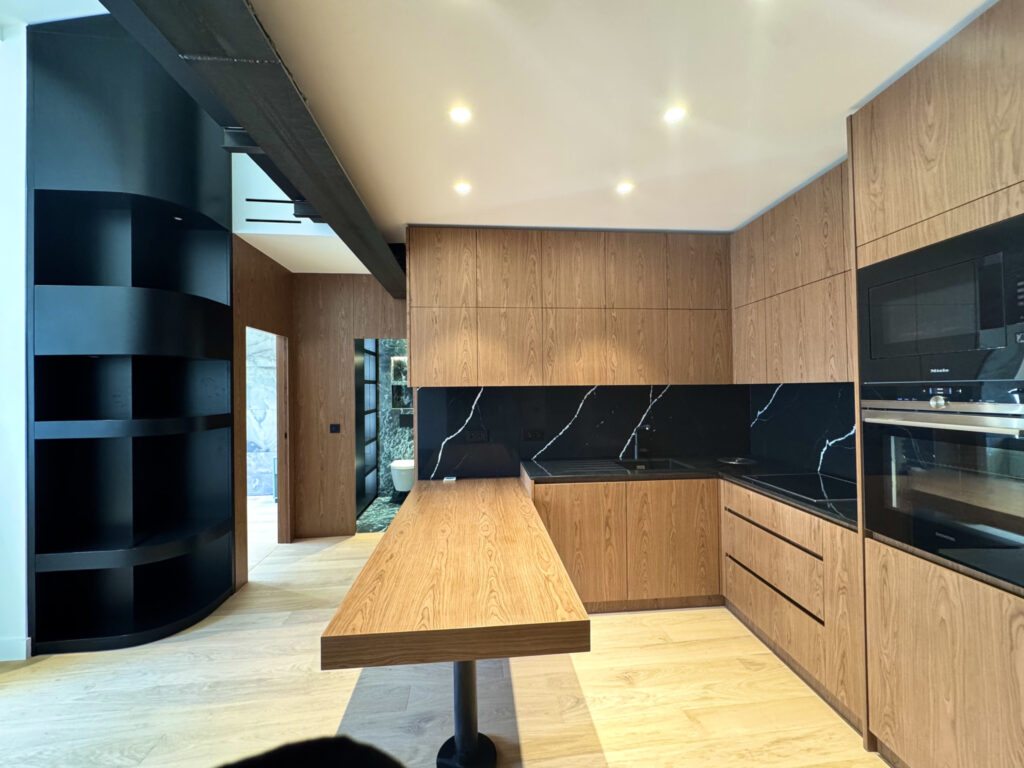 Town center, renovated , confortable apartment in Villefranche ISM Property