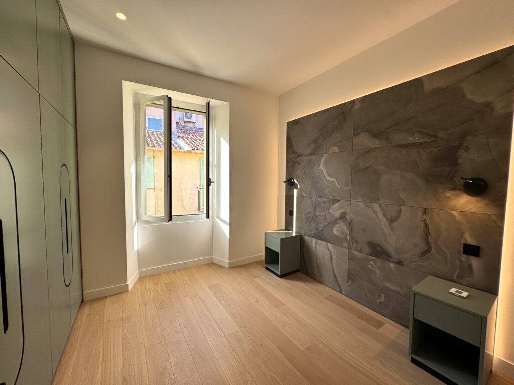 Town center, renovated , confortable apartment in Villefranche ISM Property