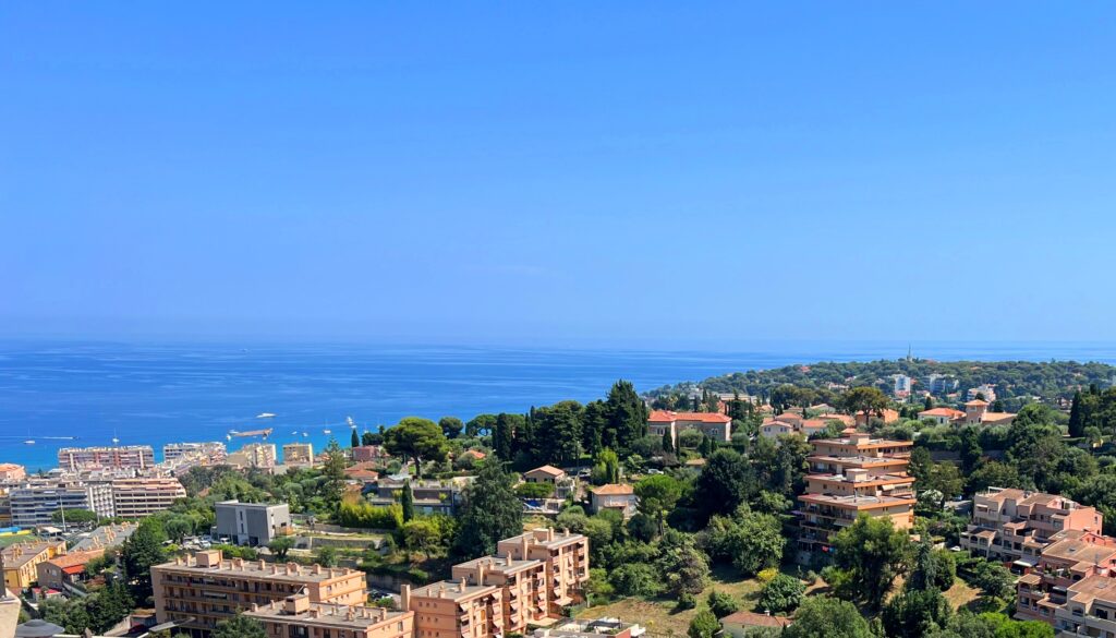 Vue mer panoramique, permit obtenu ISM Property