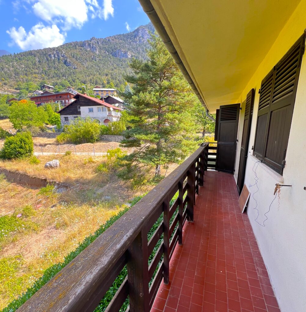 VALDEBLORE ville ,vue , terrasse, proche station de ski La Colmiane ISM Property