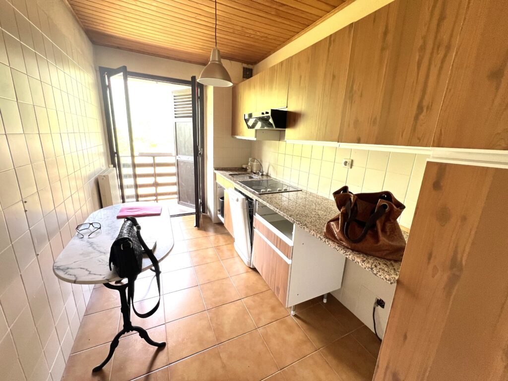 VALDEBLORE ville ,vue , terrasse, proche station de ski La Colmiane ISM Property