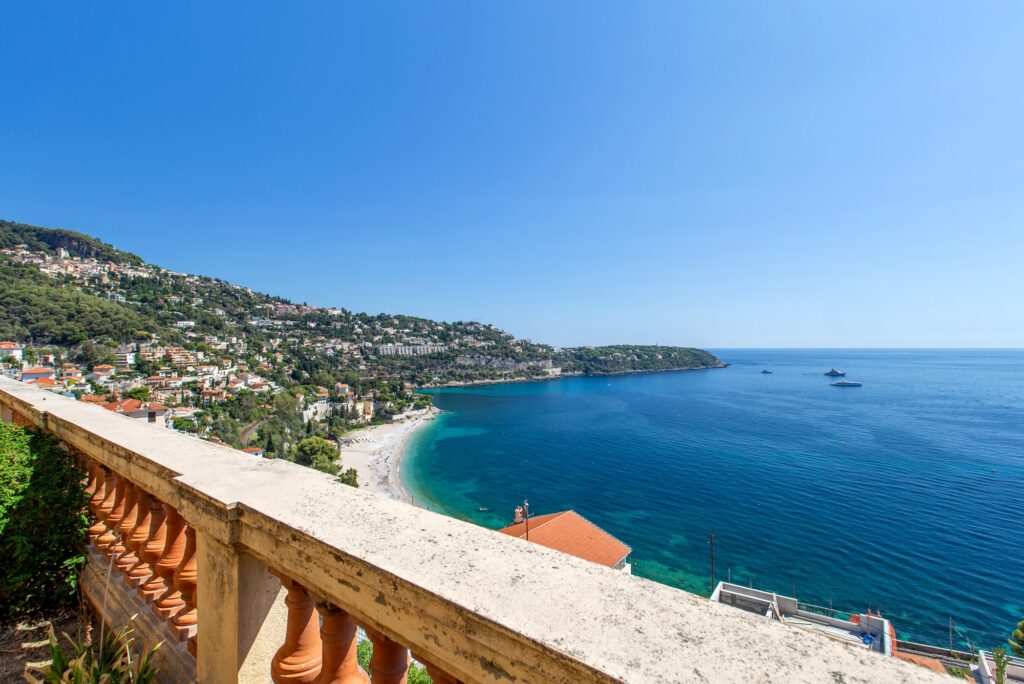Villa with Open sea view, border Monaco , near beaches ISM Property