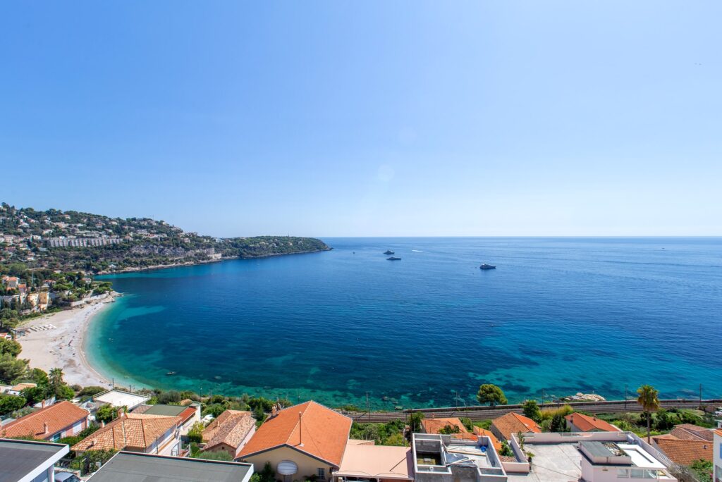 Villa with Open sea view, border Monaco , near beaches ISM Property