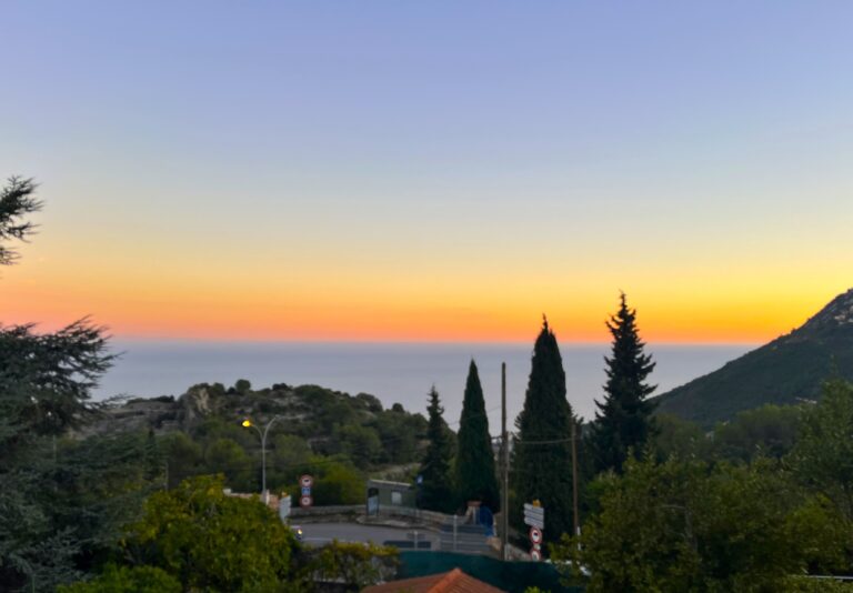 Sea view, near town , 2 villas ISM Property