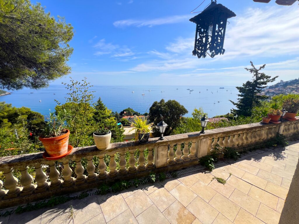 Open sea view and view over Monaco, 3 villas ISM Property