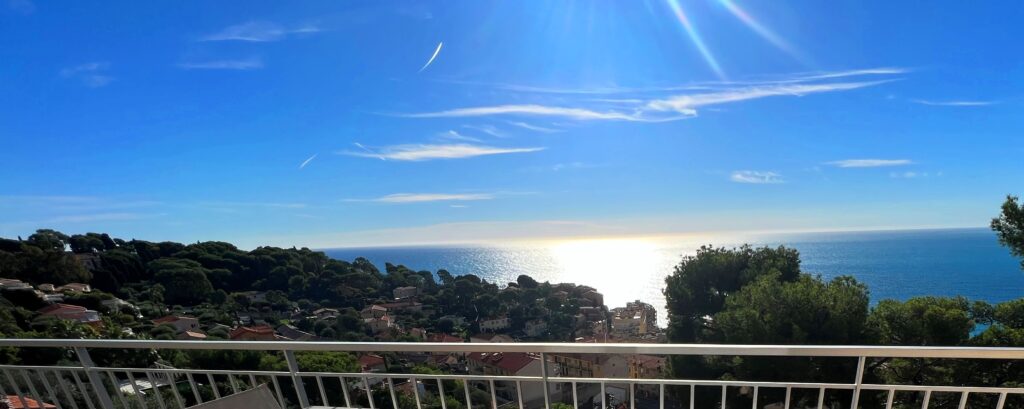 Sea view, near beaches ISM Property
