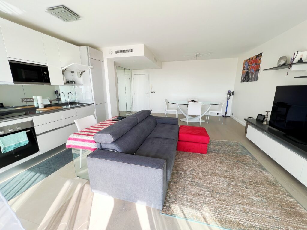 Sea view, quiet area, in Hameau de Roquebrune ISM Property