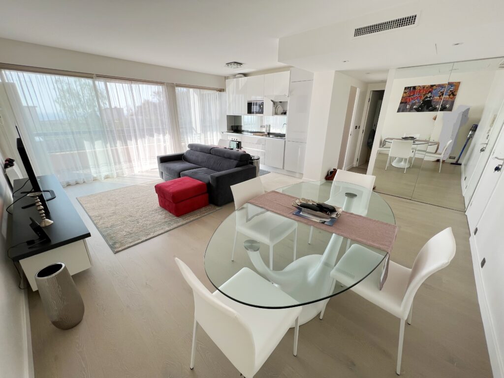 Sea view, quiet area, in Hameau de Roquebrune ISM Property