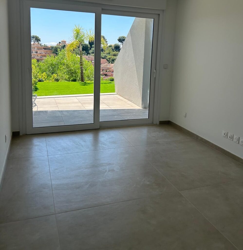Jardin privatif, grande terrasse, centre ville ISM Property