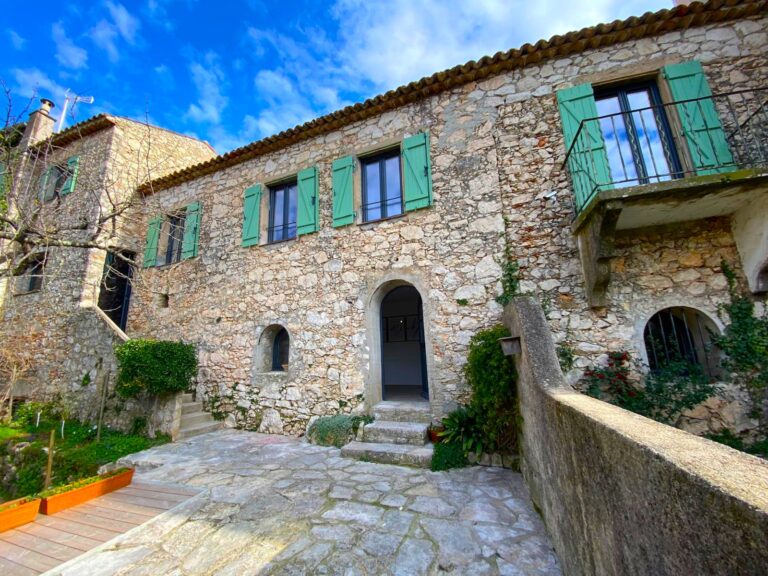 Villa in the old town of La Turbie ISM Property