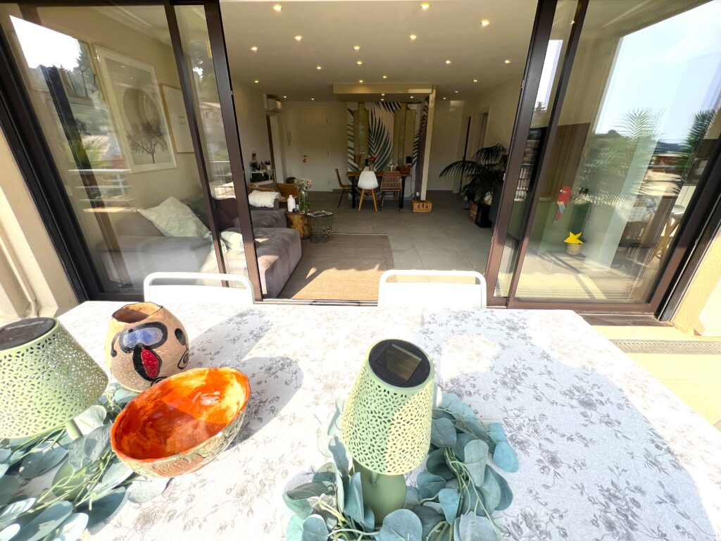 Proche MONACO, proche plages, grandes terrasses, calme ISM Property