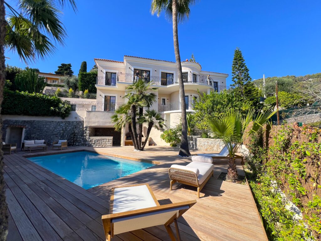 Open sea view, quiet area , large pool ISM Property