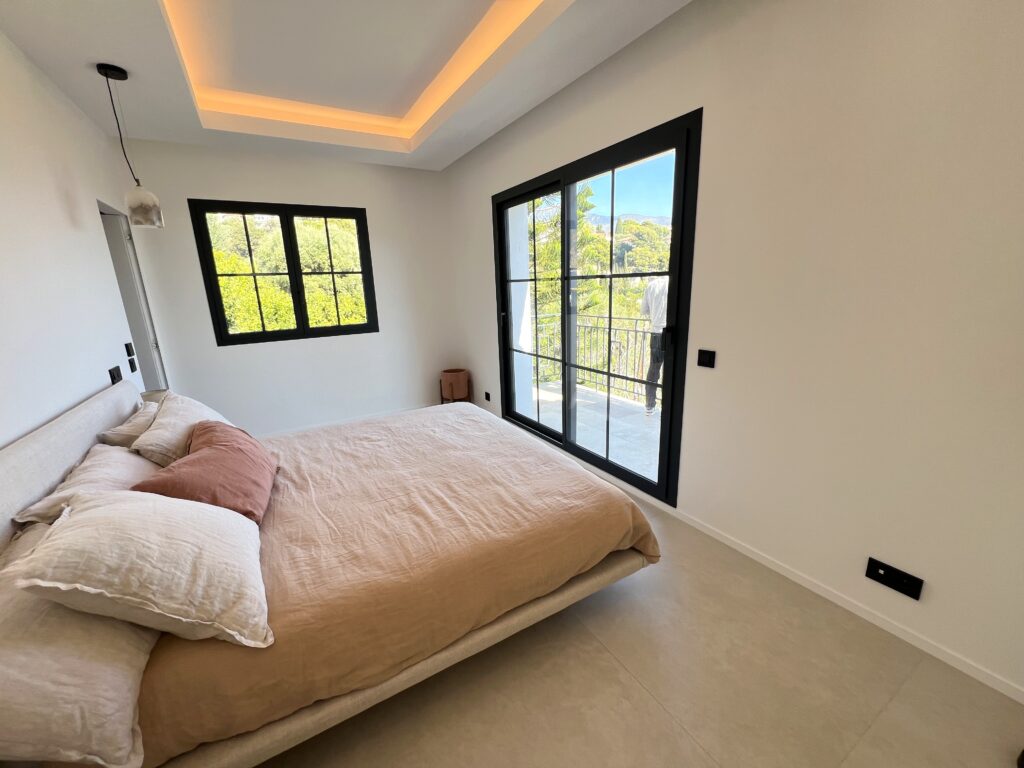 Open sea view, quiet area , large pool ISM Property